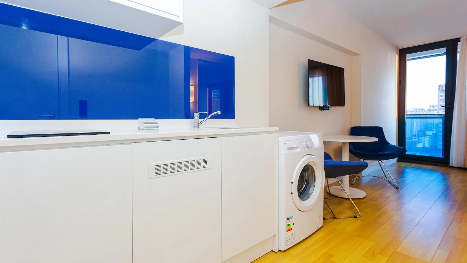 Aparthotel Seasonal - Beautiful Apartments Near The Sea - Orbi City N2 Batumi