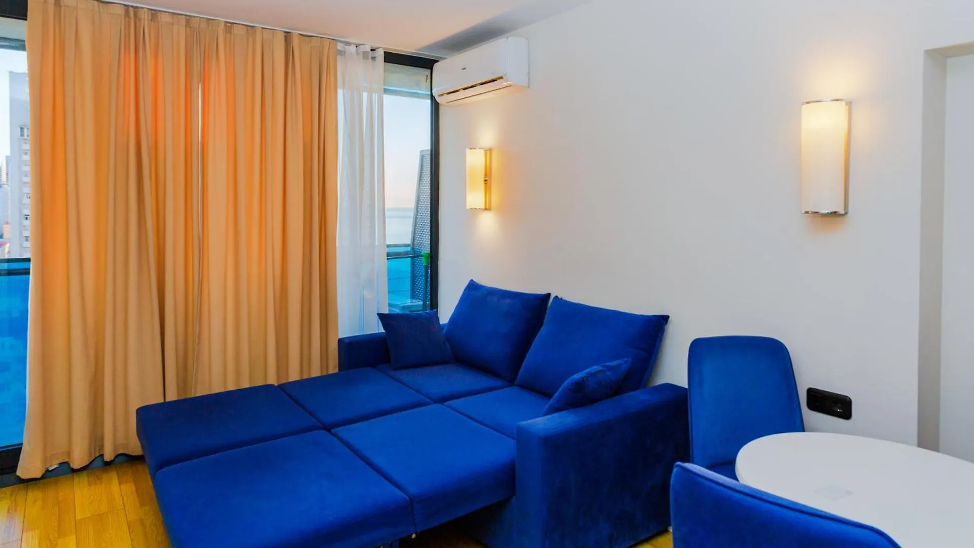 Aparthotel Seasonal - Beautiful Apartments Near The Sea - Orbi City N2 Batumi