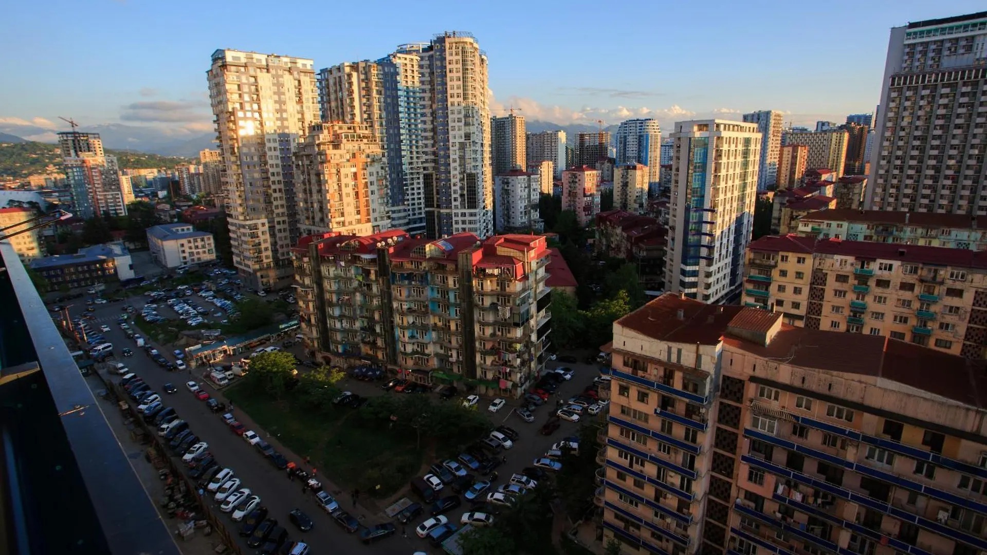 Aparthotel Seasonal - Beautiful Apartments Near The Sea - Orbi City N2 Batumi
