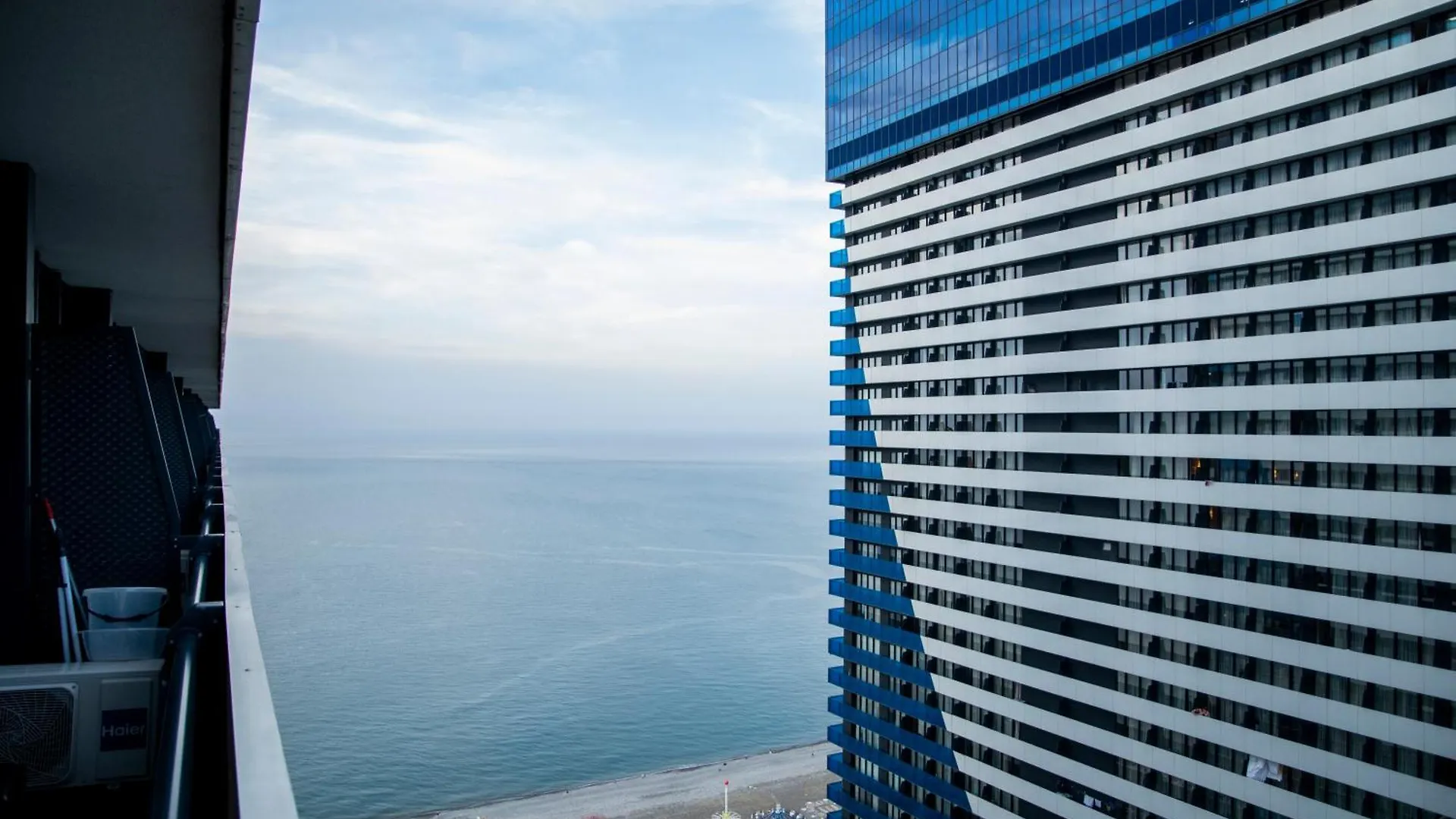 Aparthotel Seasonal - Beautiful Apartments Near The Sea - Orbi City N2 Batumi