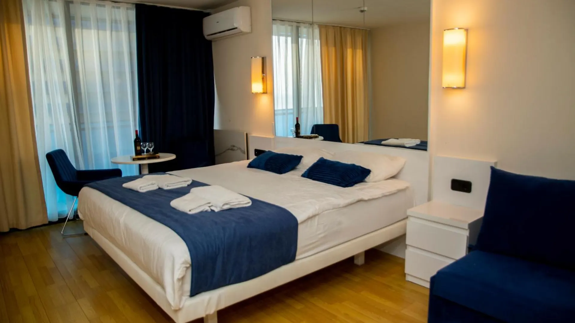 Aparthotel Seasonal - Beautiful Apartments Near The Sea - Orbi City N2 Batumi