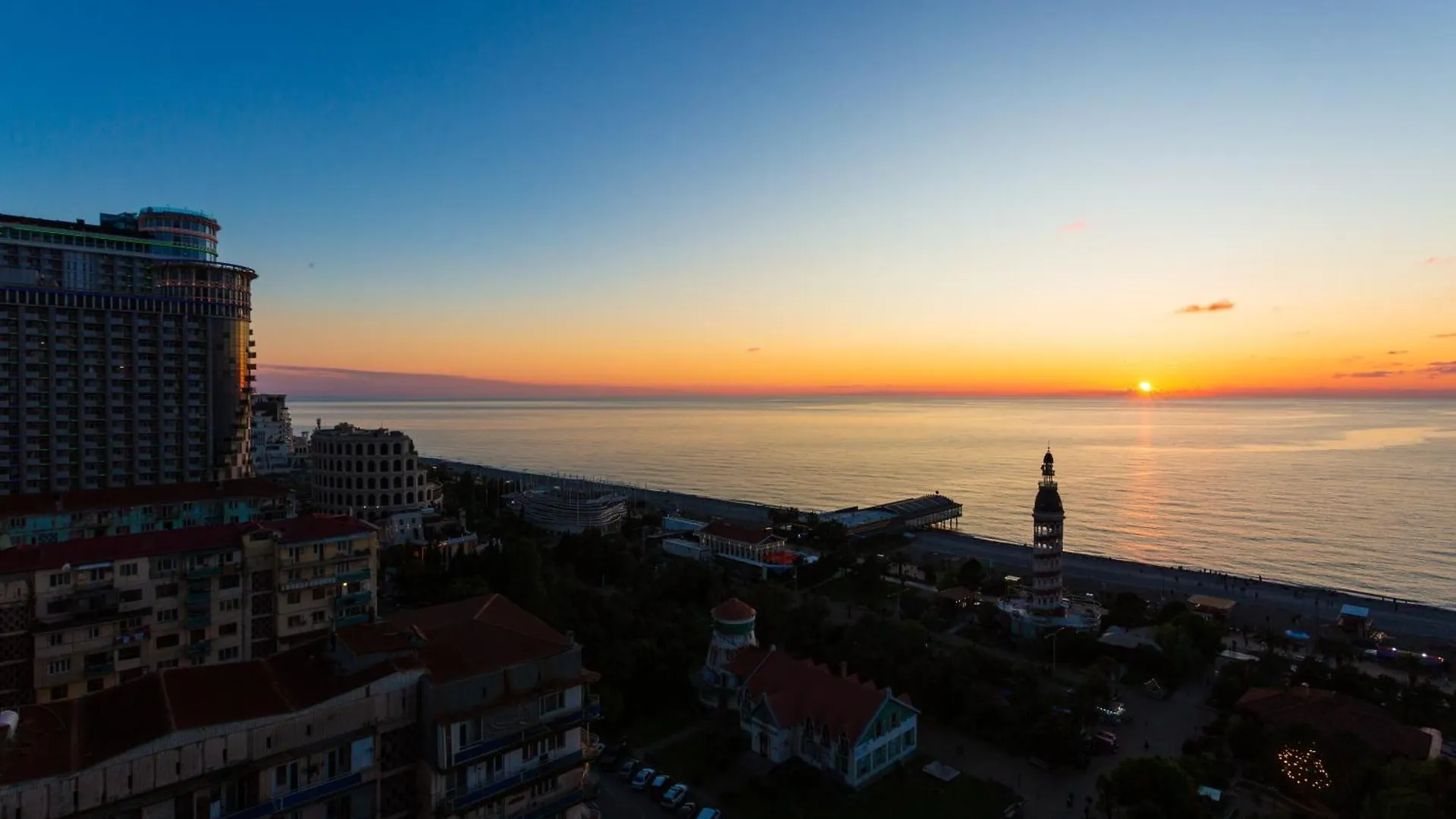 Aparthotel Seasonal - Beautiful Apartments Near The Sea - Orbi City N2 Batumi Georgia