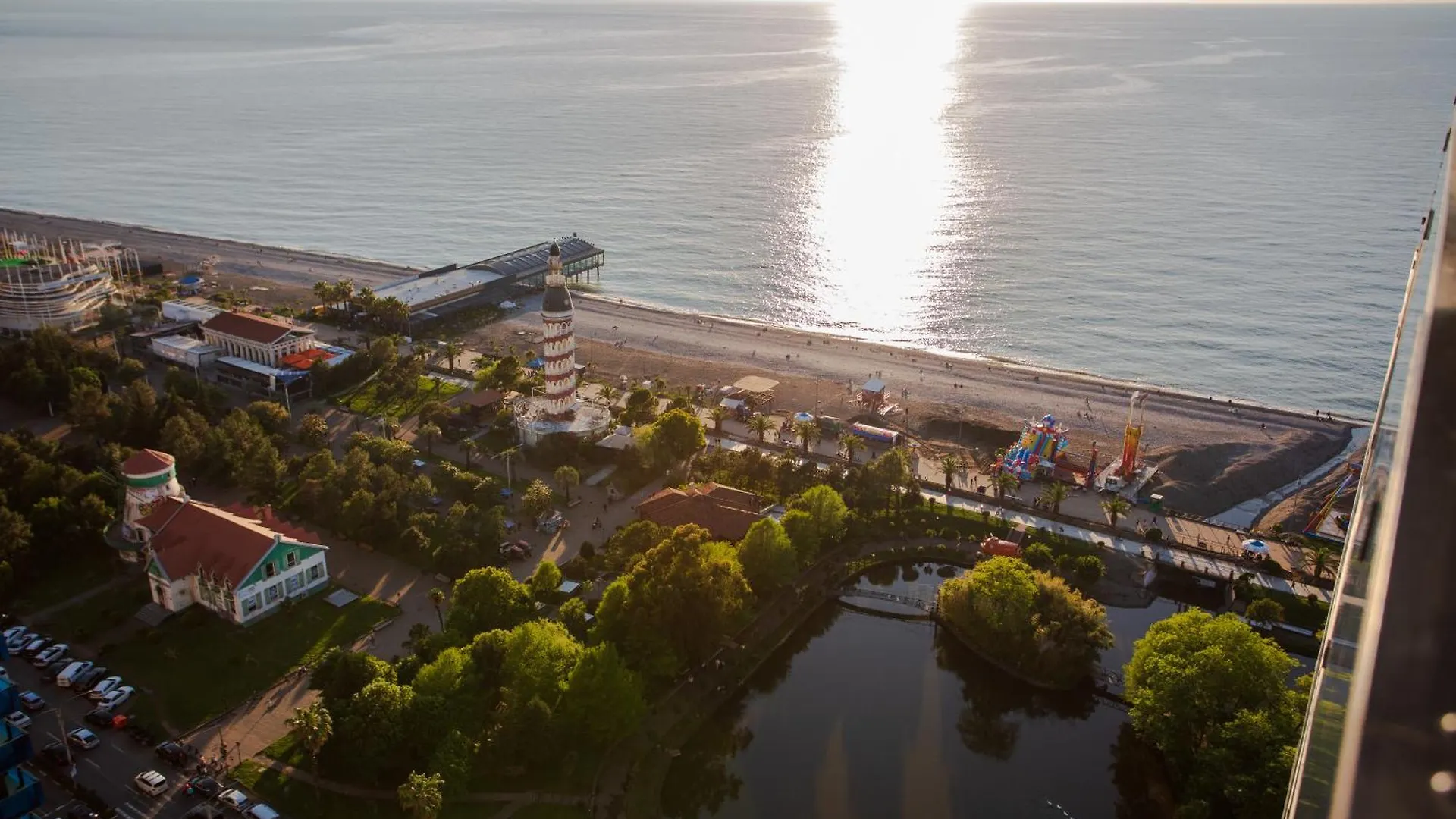 Aparthotel Seasonal - Beautiful Apartments Near The Sea - Orbi City N2 Batumi