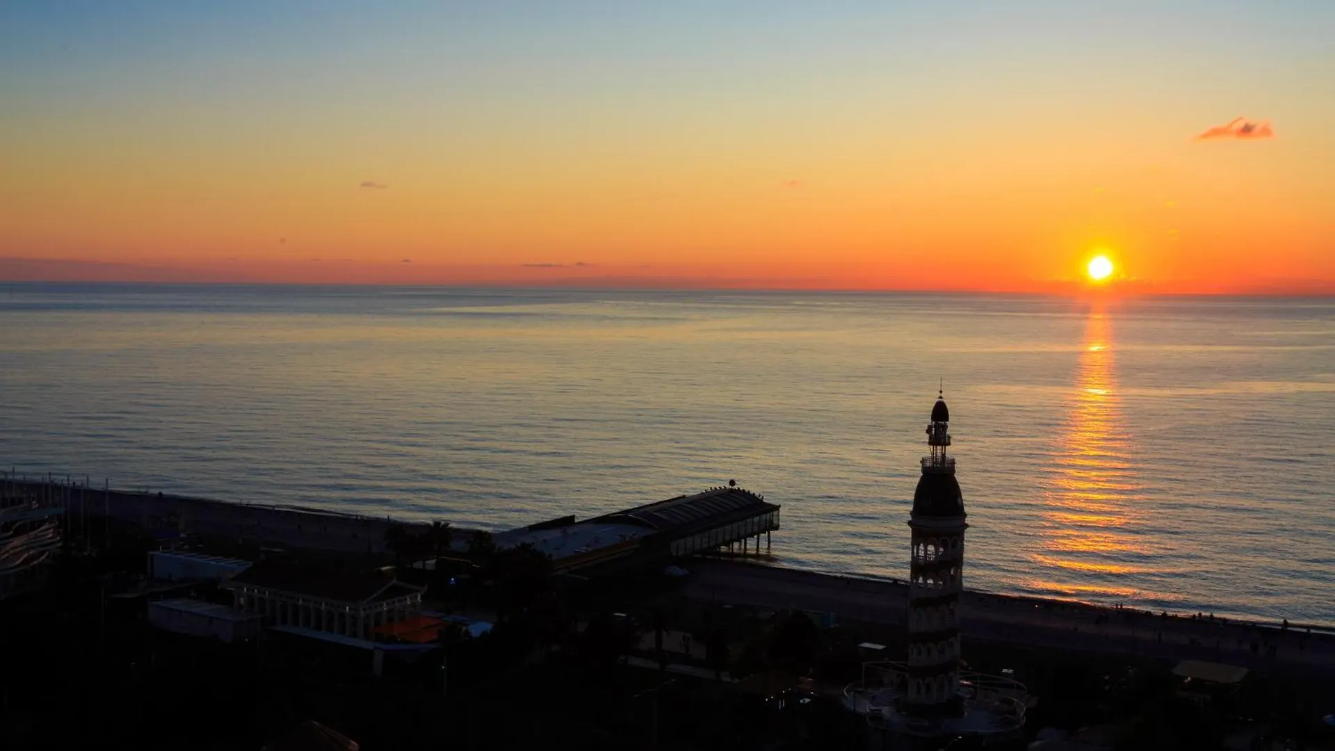 Aparthotel Seasonal - Beautiful Apartments Near The Sea - Orbi City N2 Batumi